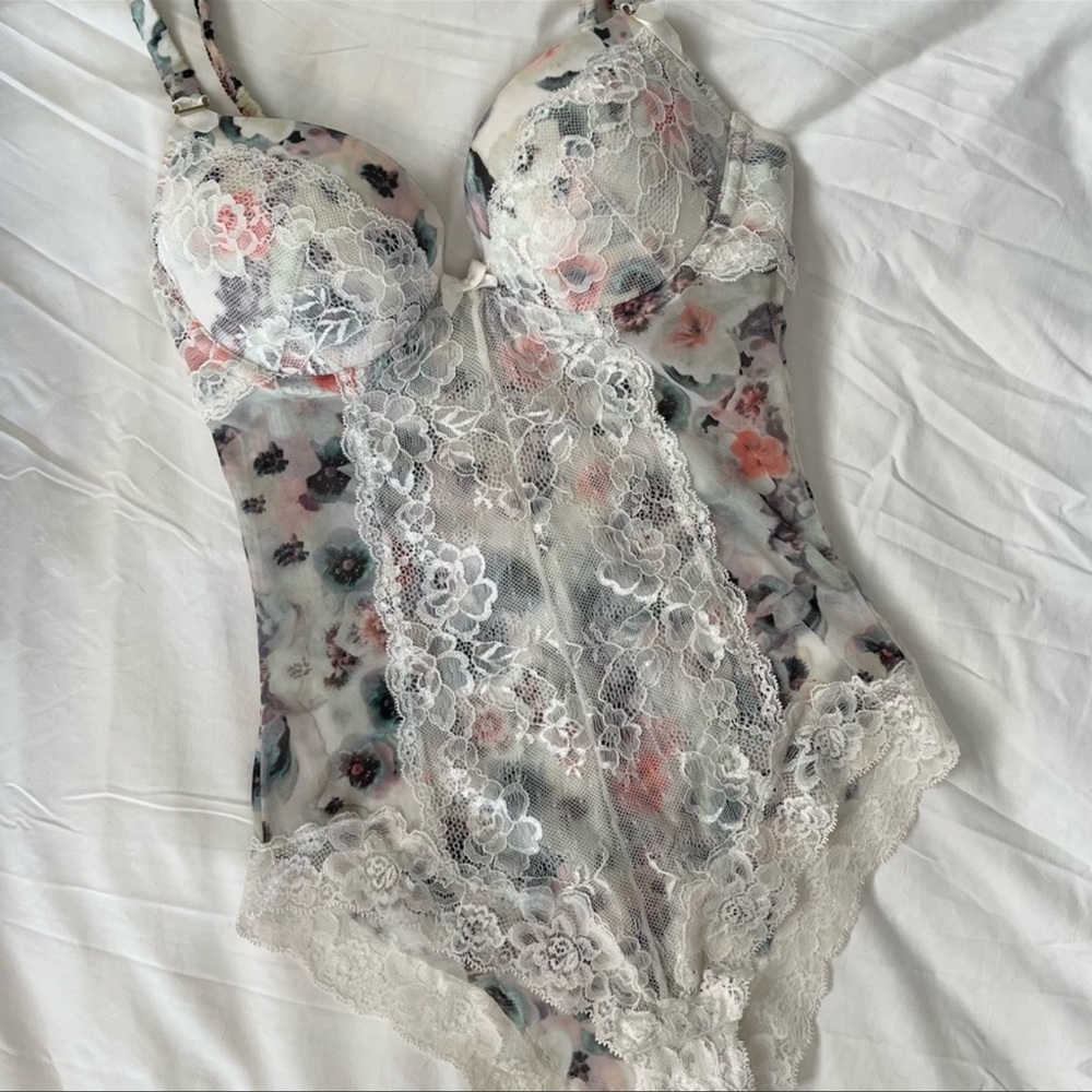 H&M Lingerie - US 8